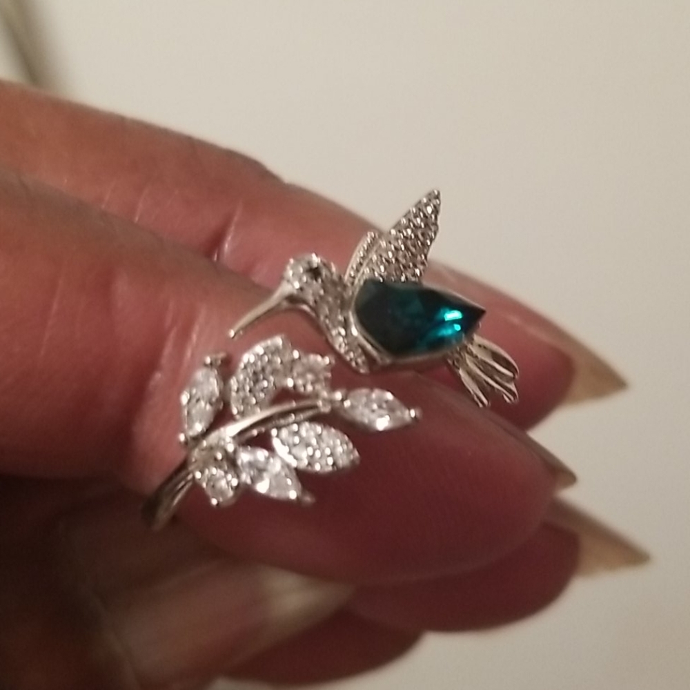Ring - Picture 3 of 3